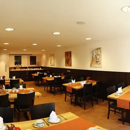 Floersbacher Hof 3* 플뢰스바흐탈